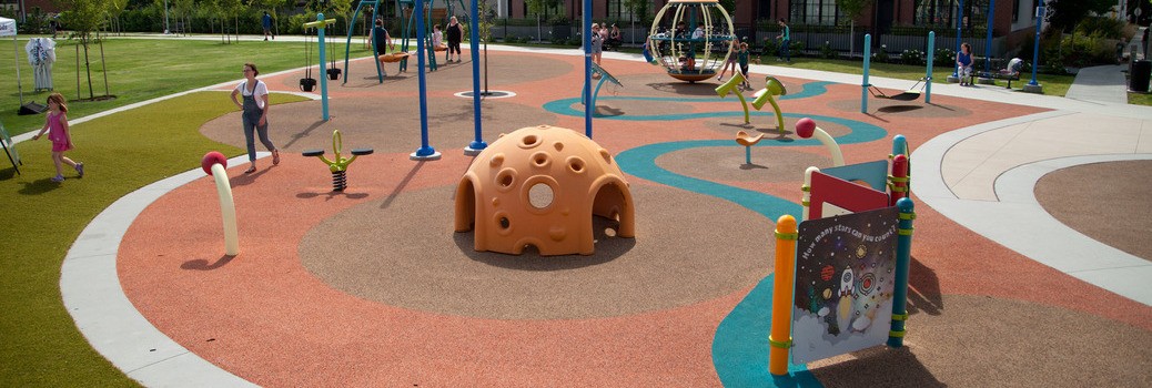 Children playing in Rowcliffe Park