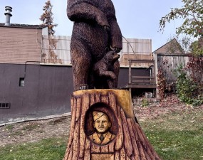 bear statue