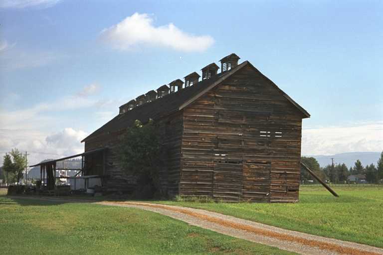 tobacco barn morganton McEachern Tobacco Barn